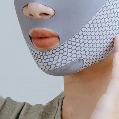 Lifting du visage avec le bandeau amincissant. relaxant, remodelage, réduction du double menton, amincissement du visage, massage du visage